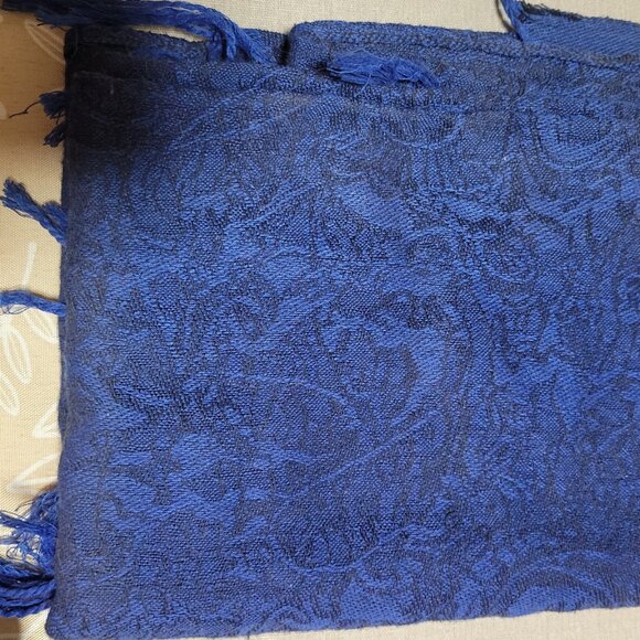 Pashmina Scarfs - Picture 7 of 8